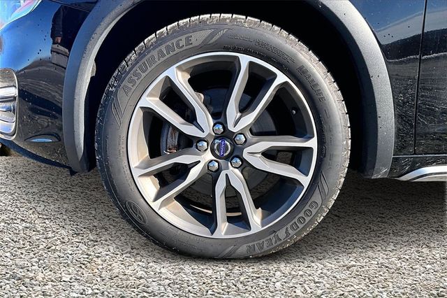 2016 Volvo V60 Cross Country T5