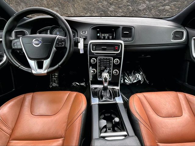 2016 Volvo V60 T5 Drive-E Premier