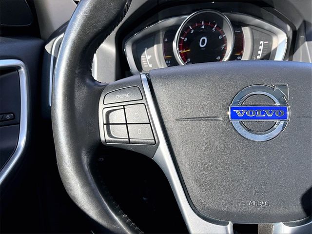 2016 Volvo XC60 T6 Drive-E