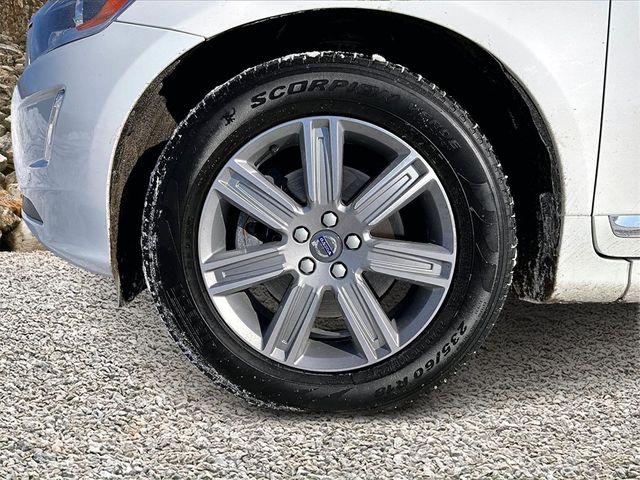 2016 Volvo XC60 T6 Drive-E