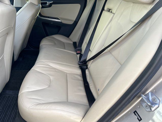 2016 Volvo XC60 T5 Premier