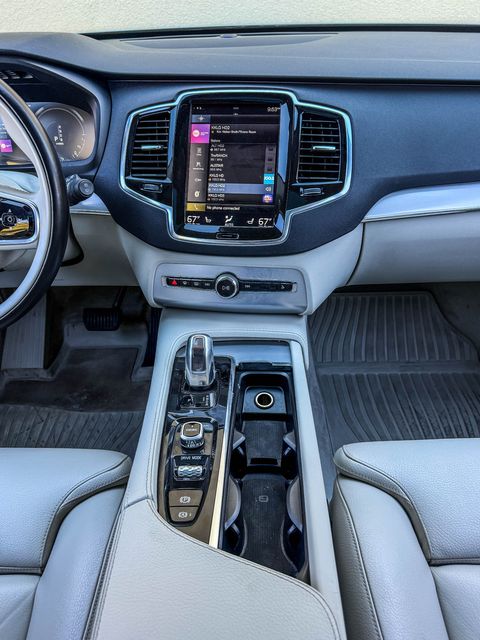 2016 Volvo XC90 T8 eAWD Momentum | Agoura Hills, CA | SoCal Auto Group 2016 Volvo XC90 T8 eAWD Momentum | Agoura Hills, CA | SoCal Auto Group