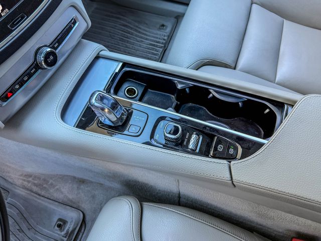 2016 Volvo XC90 T8 eAWD Momentum | Agoura Hills, CA | SoCal Auto Group 2016 Volvo XC90 T8 eAWD Momentum | Agoura Hills, CA | SoCal Auto Group