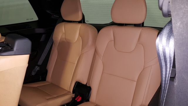 2016 Volvo XC90 T6 Momentum | Carrollton, TX | Legend Motorcars of Carrollton 2016 Volvo XC90 T6 Momentum | Carrollton, TX | Legend Motorcars of Carrollton