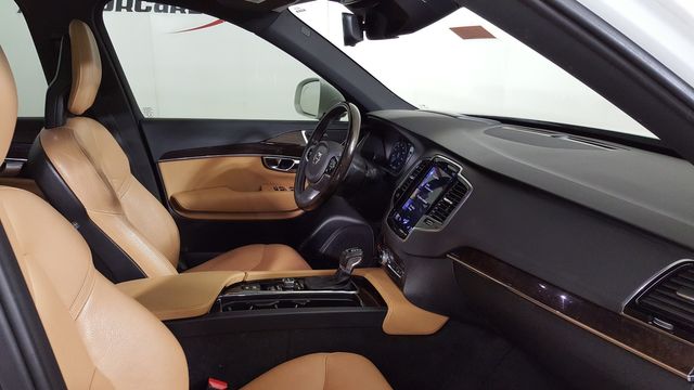 2016 Volvo XC90 T6 Momentum | Carrollton, TX | Legend Motorcars of Carrollton