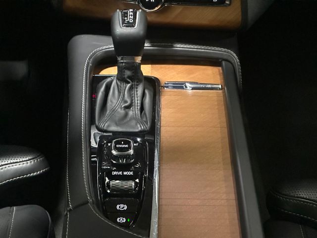 2016 Volvo XC90 T6 Inscription | Van Nuys, CA | Stellar Auto INC. 2016 Volvo XC90 T6 Inscription | Van Nuys, CA | Stellar Auto INC.