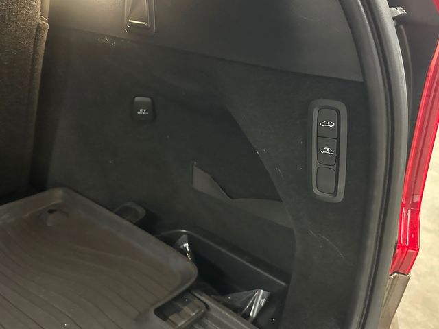 2016 Volvo XC90 T6 Inscription | Van Nuys, CA | Stellar Auto INC.