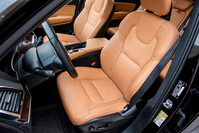 2016 Volvo XC90 T6 Momentum | Van Nuys, CA | Stellar Auto INC. 2016 Volvo XC90 T6 Momentum | Van Nuys, CA | Stellar Auto INC.