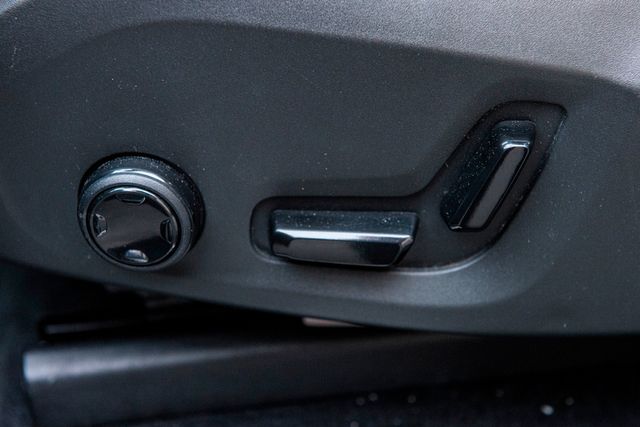 2016 Volvo XC90 T6 Momentum | Van Nuys, CA | Stellar Auto INC.