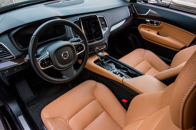 2016 Volvo XC90 T6 Momentum | Van Nuys, CA | Stellar Auto INC.