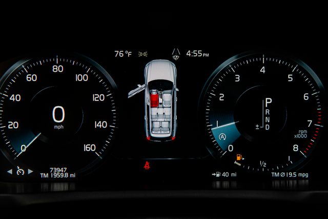 2016 Volvo XC90 T6 Momentum | Van Nuys, CA | Stellar Auto INC.