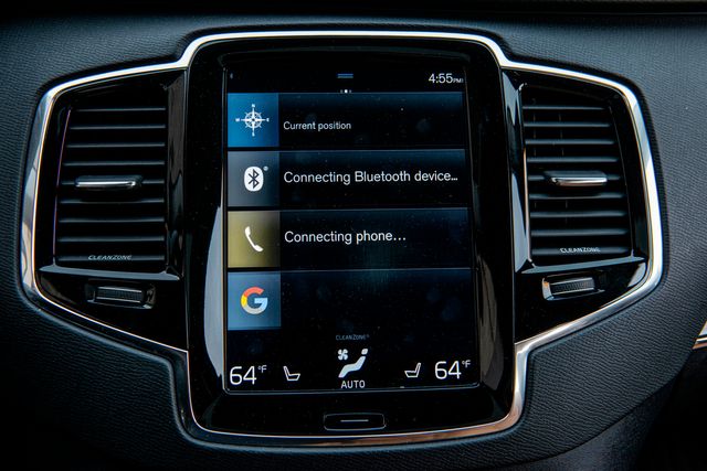 2016 Volvo XC90 T6 Momentum | Van Nuys, CA | Stellar Auto INC.