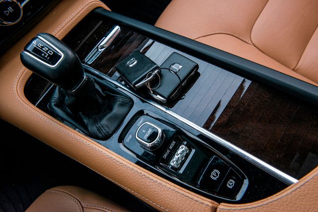 2016 Volvo XC90 T6 Momentum | Van Nuys, CA | Stellar Auto INC. 2016 Volvo XC90 T6 Momentum | Van Nuys, CA | Stellar Auto INC.