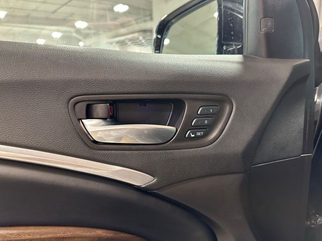 2017 Acura MDX 3.5L | Irving, Texas | Hopper Motorplex 2017 Acura MDX 3.5L | Irving, Texas | Hopper Motorplex