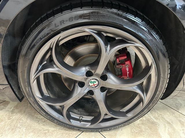 2017 Alfa Romeo Giulia Ti