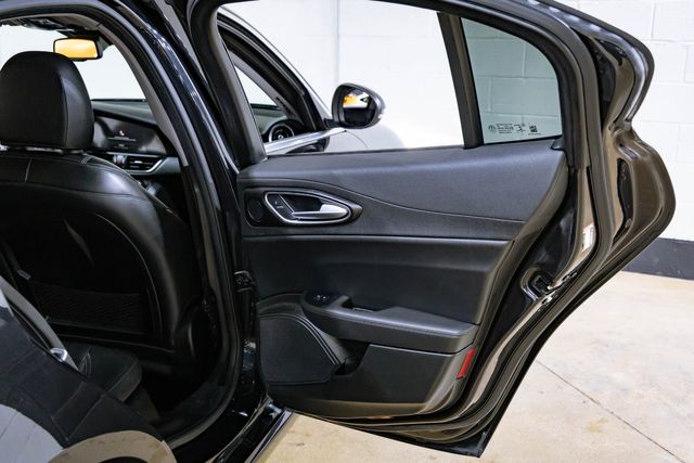 2017 Alfa Romeo Giulia Base | Mesquite, TX | Texas Autos Direct 2017 Alfa Romeo Giulia Base | Mesquite, TX | Texas Autos Direct