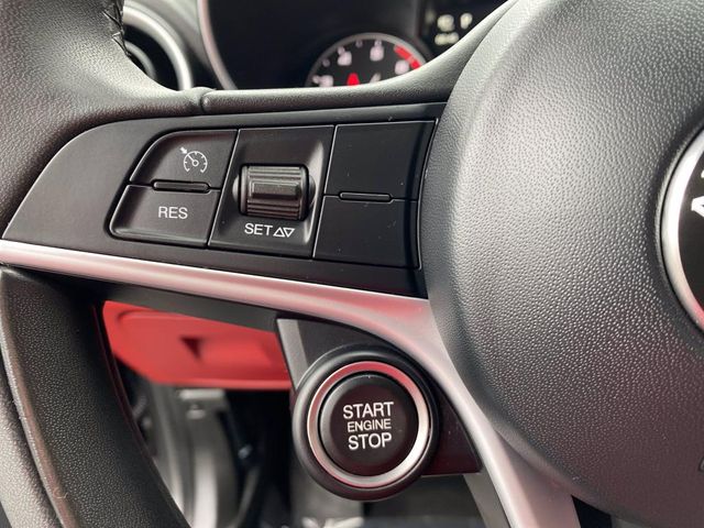 2017 Alfa Romeo Giulia TURBO AWD 