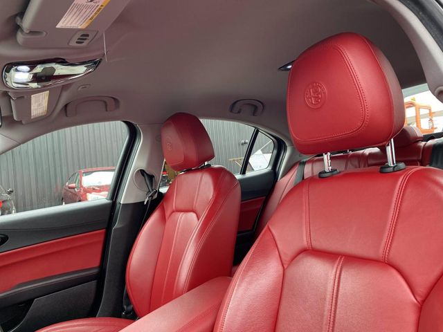 2017 Alfa Romeo Giulia TURBO AWD 