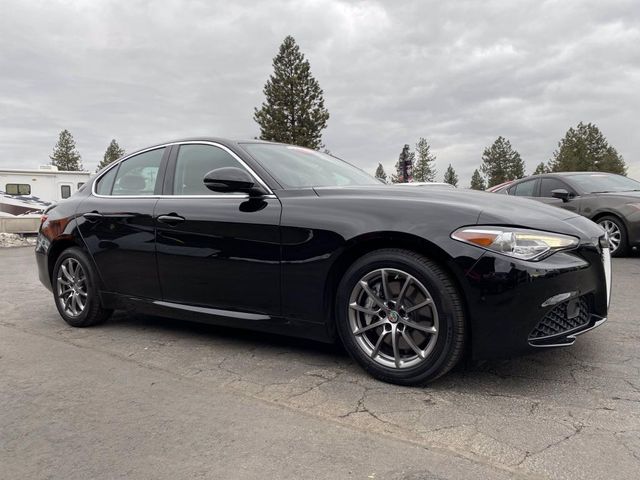 2017 Alfa Romeo Giulia TURBO AWD 