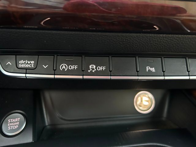 2017 Audi A4 2.0T quattro Premium