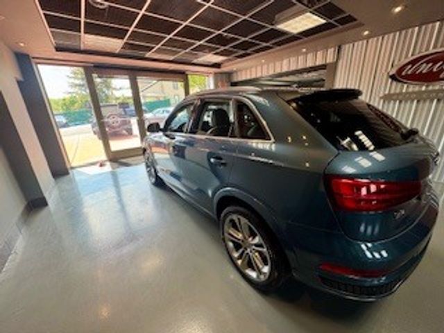 2017 Audi Q3 2.0T quattro Prestige