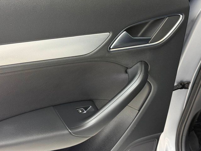 2017 Audi Q3 2.0T Premium Plus | Houston, TX | Houston Auto Credit 2017 Audi Q3 2.0T Premium Plus | Houston, TX | Houston Auto Credit