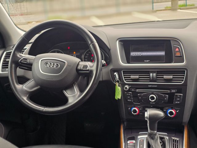 2017 Audi Q5 2.0T quattro Premium 2017 Audi Q5 2.0T quattro Premium