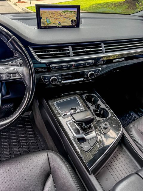 2017 Audi Q7 2.0T quattro Premium Plus | Agoura Hills, CA | SoCal Auto Group 2017 Audi Q7 2.0T quattro Premium Plus | Agoura Hills, CA | SoCal Auto Group