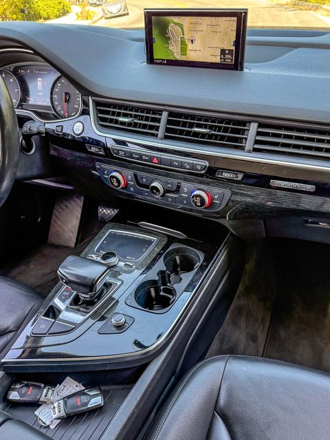 2017 Audi Q7 2.0T quattro Premium | Agoura Hills, CA | SoCal Auto Group 2017 Audi Q7 2.0T quattro Premium | Agoura Hills, CA | SoCal Auto Group