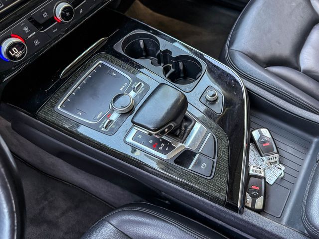 2017 Audi Q7 2.0T quattro Premium | Agoura Hills, CA | SoCal Auto Group 2017 Audi Q7 2.0T quattro Premium | Agoura Hills, CA | SoCal Auto Group