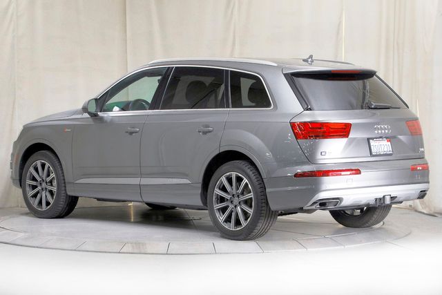 2017 Audi Q7 3.0T quattro Prestige | Burbank, California | MDK International 2017 Audi Q7 3.0T quattro Prestige | Burbank, California | MDK International