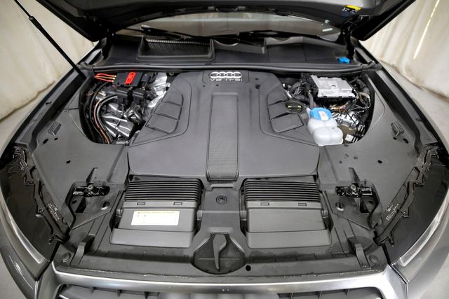 2017 Audi Q7 3.0T quattro Prestige | Burbank, California | MDK International 2017 Audi Q7 3.0T quattro Prestige | Burbank, California | MDK International