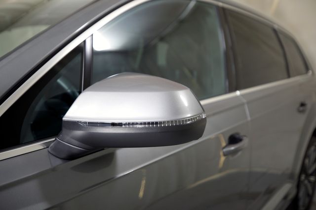 2017 Audi Q7 3.0T quattro Prestige | Burbank, California | MDK International