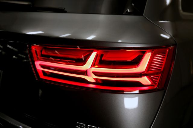 2017 Audi Q7 3.0T quattro Prestige | Burbank, California | MDK International 2017 Audi Q7 3.0T quattro Prestige | Burbank, California | MDK International