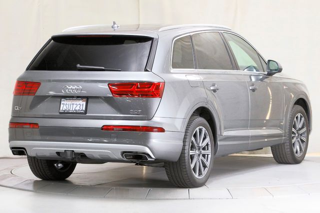 2017 Audi Q7 3.0T quattro Prestige | Burbank, California | MDK International 2017 Audi Q7 3.0T quattro Prestige | Burbank, California | MDK International