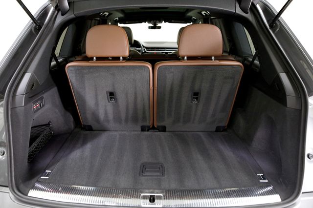 2017 Audi Q7 3.0T quattro Prestige | Burbank, California | MDK International