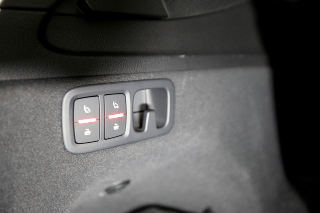 2017 Audi Q7 3.0T quattro Prestige | Burbank, California | MDK International 2017 Audi Q7 3.0T quattro Prestige | Burbank, California | MDK International