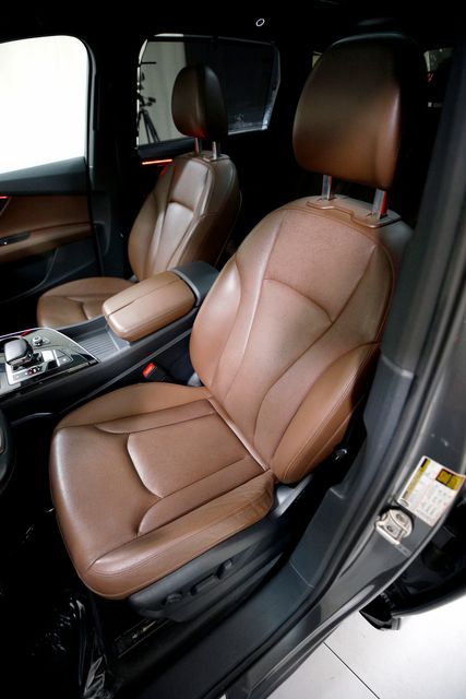 2017 Audi Q7 3.0T quattro Prestige | Burbank, California | MDK International