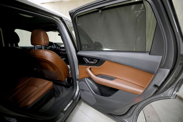 2017 Audi Q7 3.0T quattro Prestige | Burbank, California | MDK International