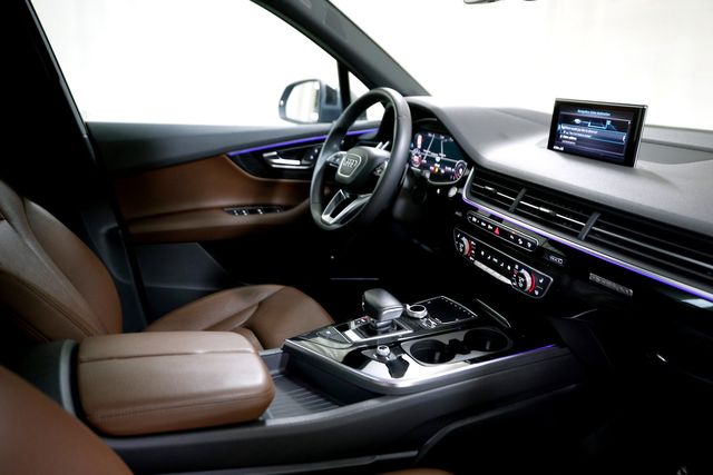 2017 Audi Q7 3.0T quattro Prestige | Burbank, California | MDK International 2017 Audi Q7 3.0T quattro Prestige | Burbank, California | MDK International