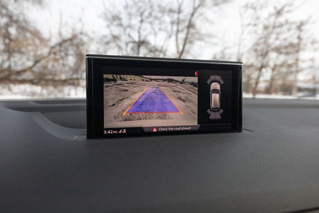 2017 Audi Q7 3.0T quattro Premium Plus w/ AWD & Heated Seats 2017 Audi Q7 3.0T quattro Premium Plus w/ AWD & Heated Seats