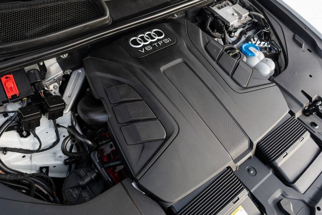 2017 Audi Q7 3.0T quattro Premium Plus w/ AWD &amp; Heated Seats