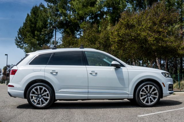 2017 Audi Q7 3.0T quattro Premium 2017 Audi Q7 3.0T quattro Premium