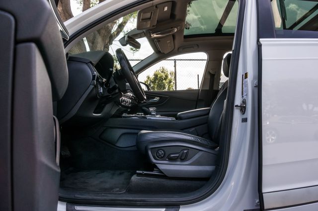 2017 Audi Q7 3.0T quattro Premium 2017 Audi Q7 3.0T quattro Premium