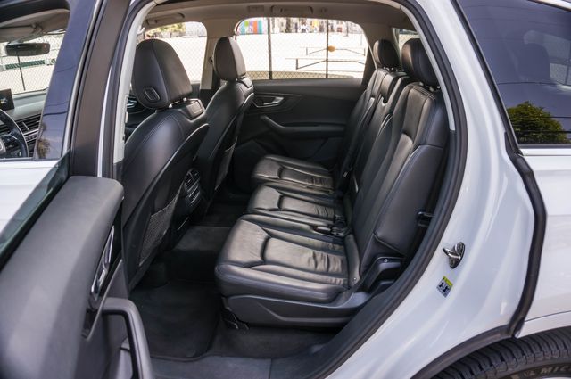 2017 Audi Q7 3.0T quattro Premium 2017 Audi Q7 3.0T quattro Premium