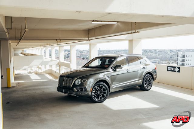 2017 Bentley Bentayga W12 Rear Seat Pkg