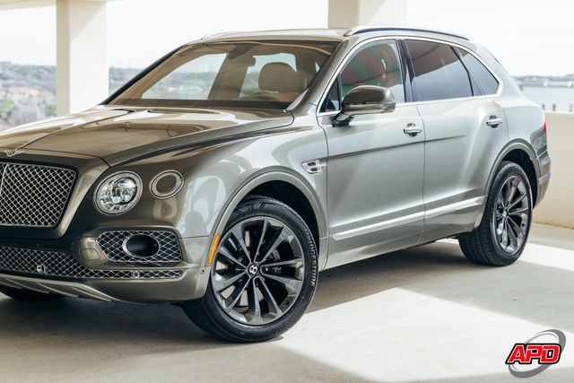 2017 Bentley Bentayga W12 Rear Seat Pkg