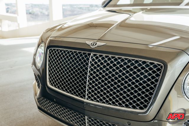 2017 Bentley Bentayga W12 Rear Seat Pkg