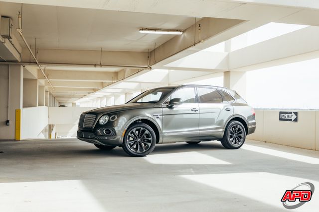 2017 Bentley Bentayga W12 Rear Seat Pkg