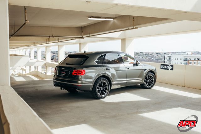 2017 Bentley Bentayga W12 Rear Seat Pkg